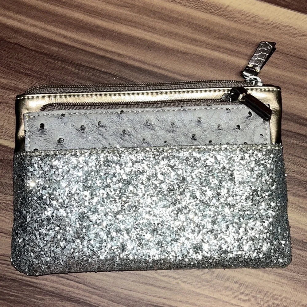 Ann Taylor Loft clutch bag is silver with glitter. - Picture 4 of 9